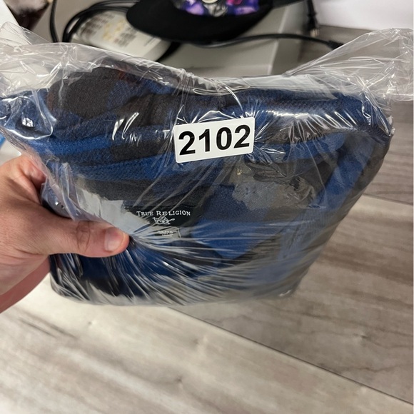 True Religion Blue Plaid Flannel Shirt Mens XL 100% Cotton Outdoors Manly 2102 - Picture 8 of 8